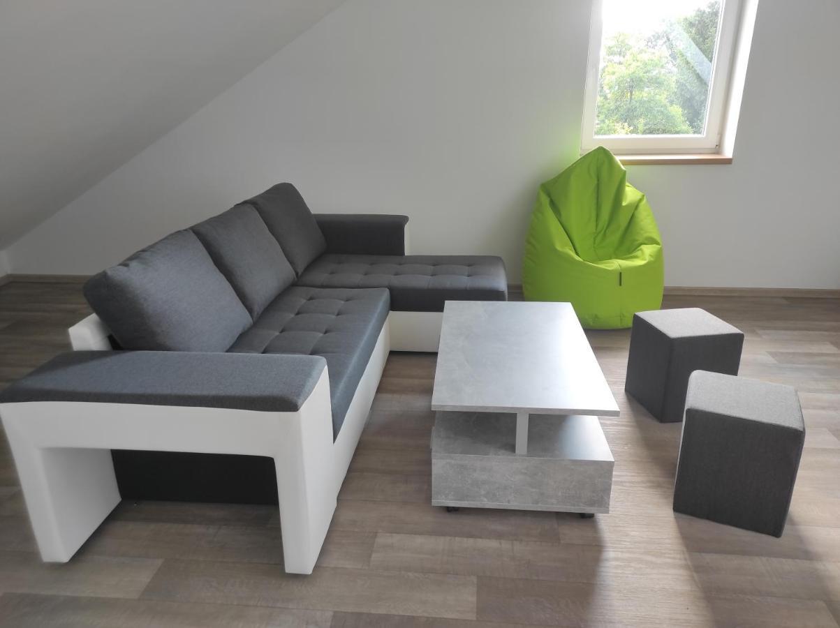 Domecek U Lesa Villa Humpolec Luaran gambar