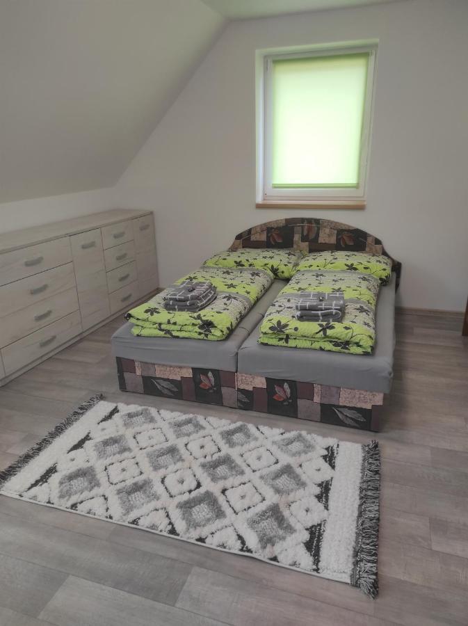 Domecek U Lesa Villa Humpolec Luaran gambar